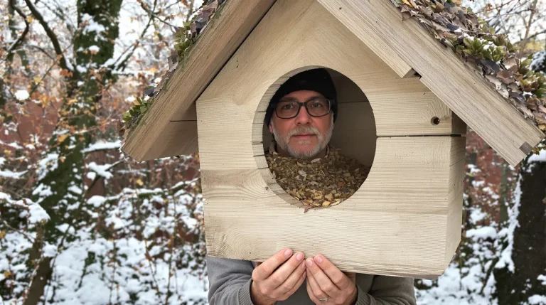 Les ornithologues le répètent chaque année : ce geste simple est vital pour sauver les oisillons